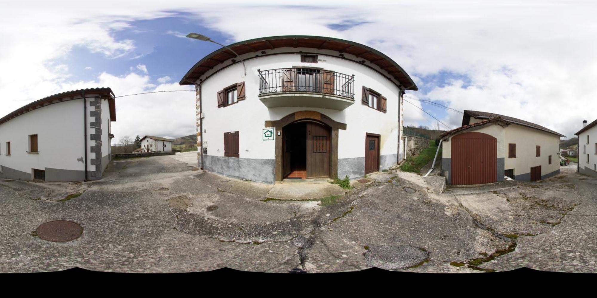 Gasthaus Lazkotzenea Mezkiriz Exterior foto