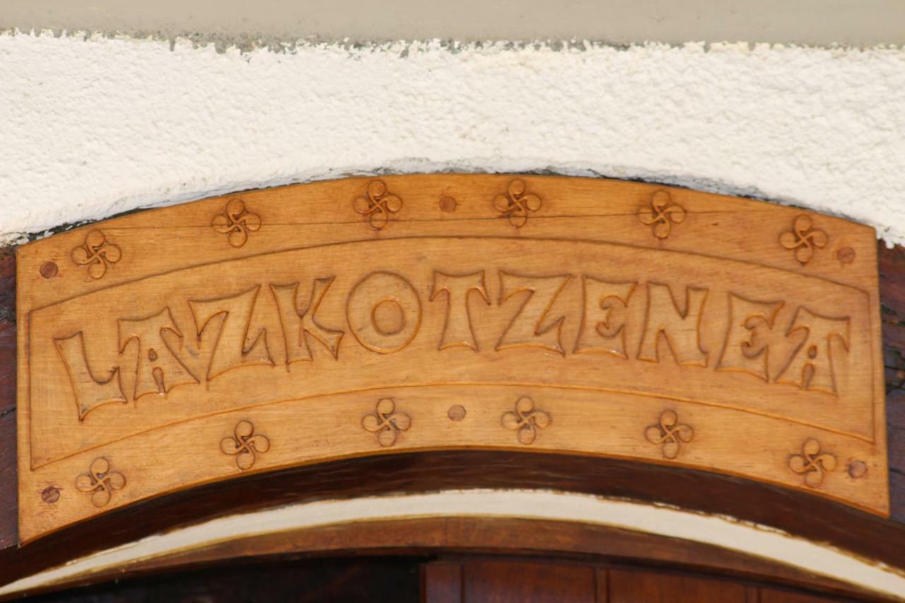 Gasthaus Lazkotzenea Mezkiriz Exterior foto